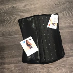 Brand new with tags. Ann cherry waist trainer XS
